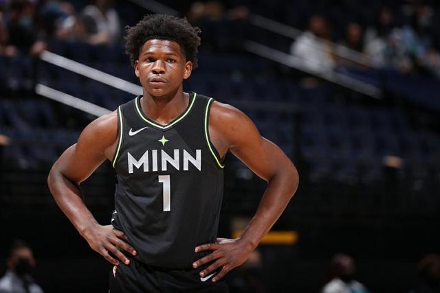 他以灵活的 他以灵活的